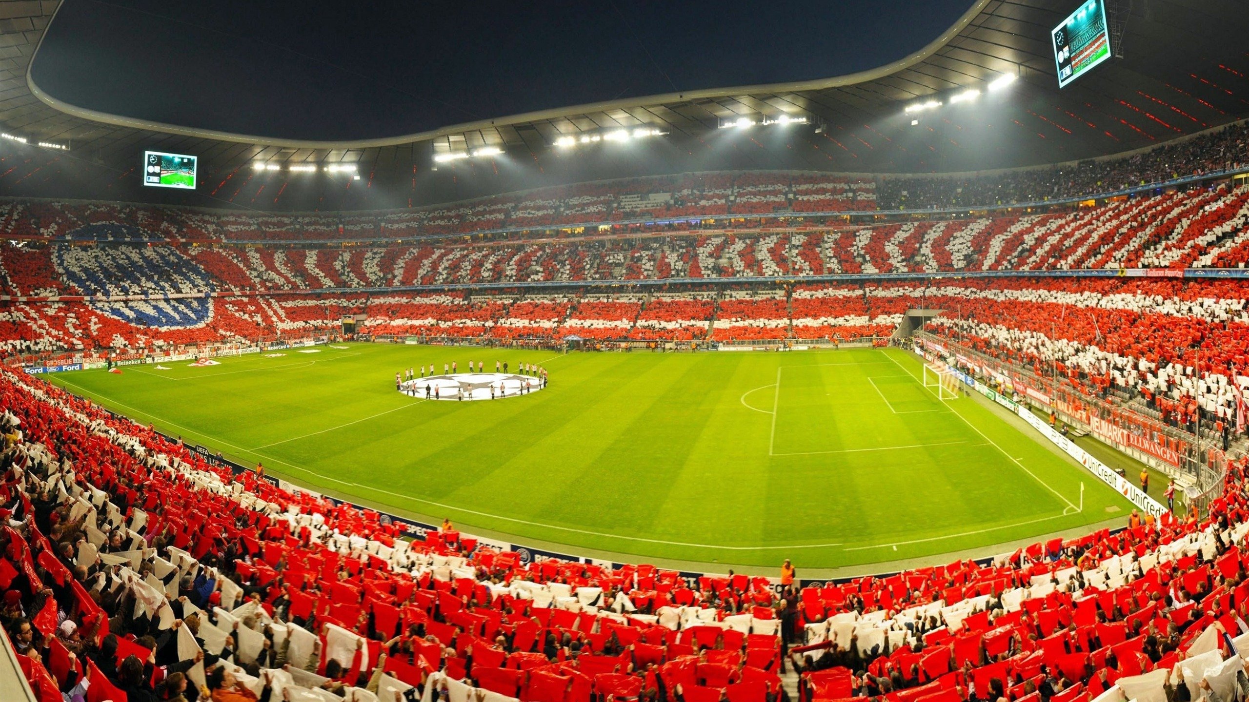 未来中国足球产业链将实现跨界融合，拓展多元发展路径，中国足球产业规模